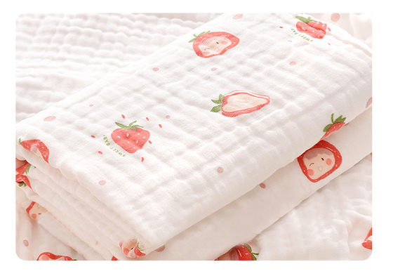 Anti Statis Woven 6 Lapisan Kain Kasa Strawberry Dan Pola Bunga