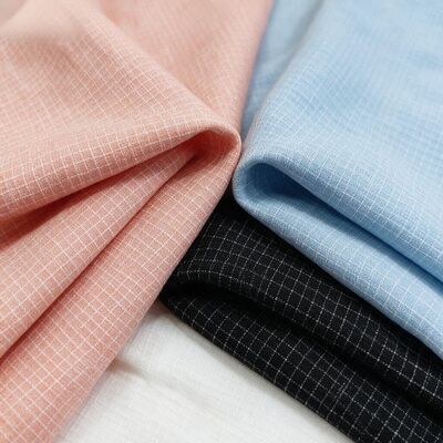 Kain Jas Yarn-Dyed Kotak-kotak 195gsm dengan 68% Poliester 30% Rayon 2% Spandex untuk Seragam