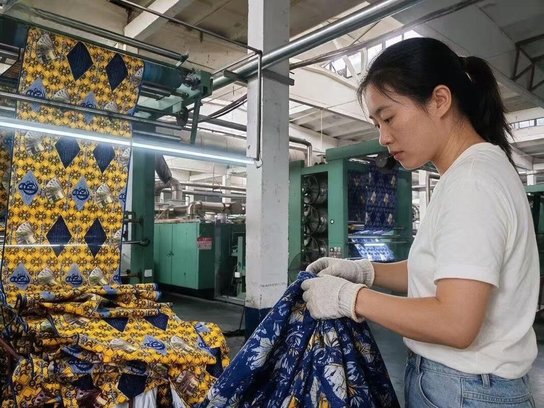 135 GSM Kain cetak kapas dengan warna yang bersemangat dan kain gaze alami yang lembut dan bernapas