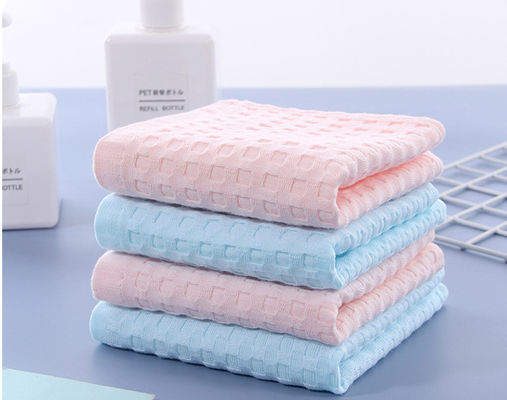 Vivid Pattern Crepe 100 Cotton Jacquard Fabric Tiga Lapisan